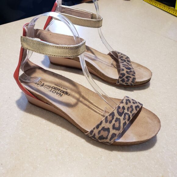 Naot Pixie Cheetah Leopard Kiss Red Wedge Sandal Women's Size 9 - Picture 1 of 7